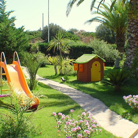 Palm Village Villasimius Bagian luar foto