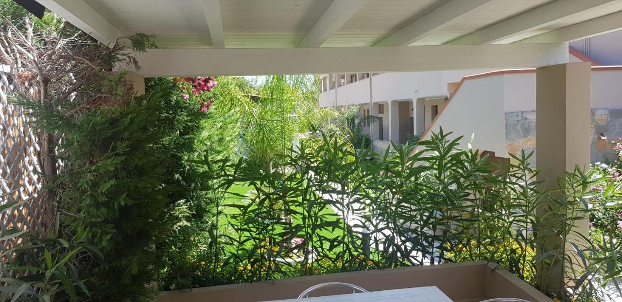 Palm Village Villasimius Bagian luar foto