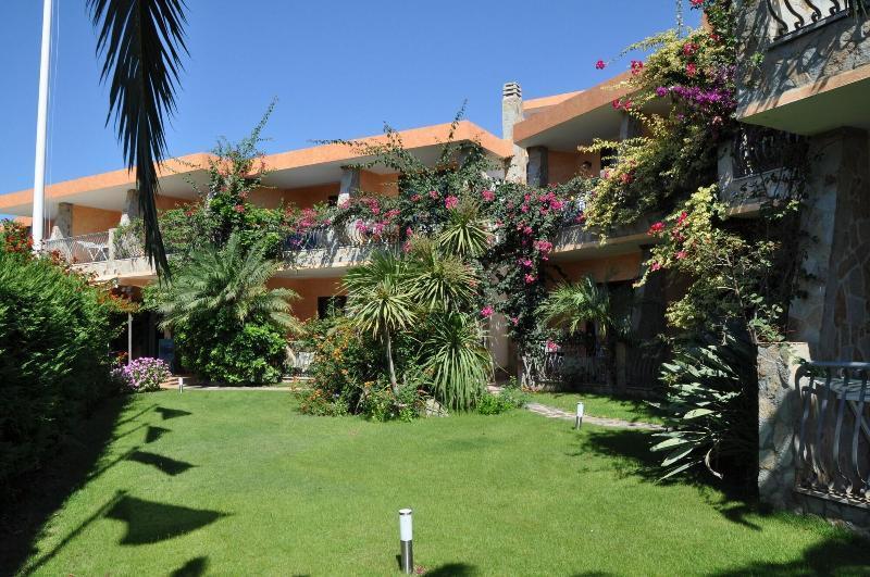 Palm Village Villasimius Bagian luar foto