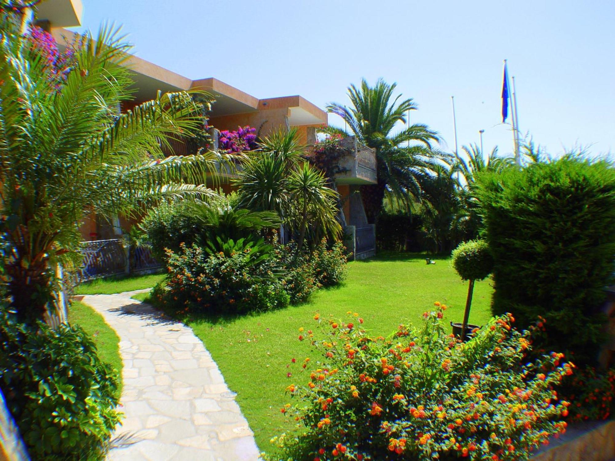 Palm Village Villasimius Bagian luar foto